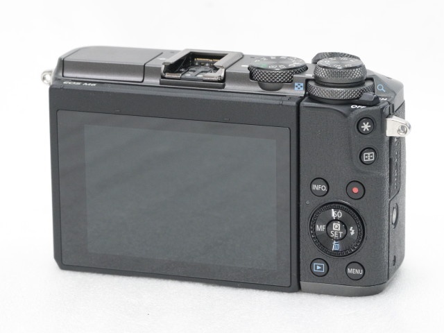 EOS M6 (Black) Body