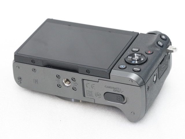 EOS M6 (Black) Body