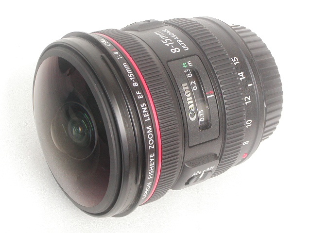 【美品】FISHEYE  ZOOM   EF 8-15mm  1:4 L  USM