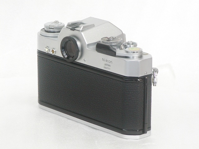 Nikomat  EL (Silver) Body