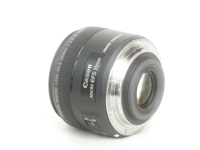 EF-S 35mm f/2.8 Macro IS STM 