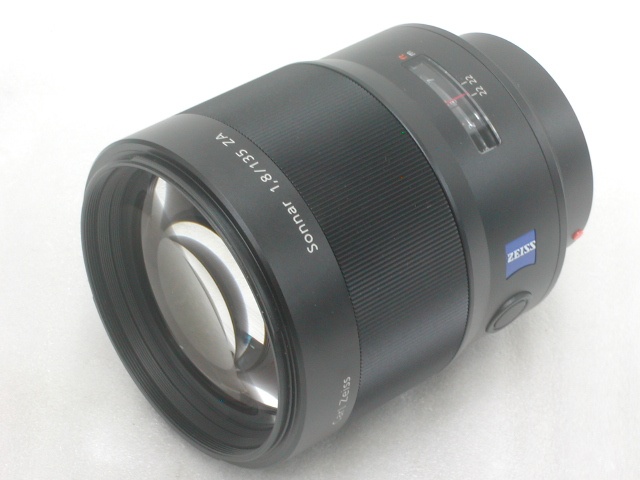 Sonnar 1,8 / 135 ZA T* (α A-Mount) w/ PROTECTOR