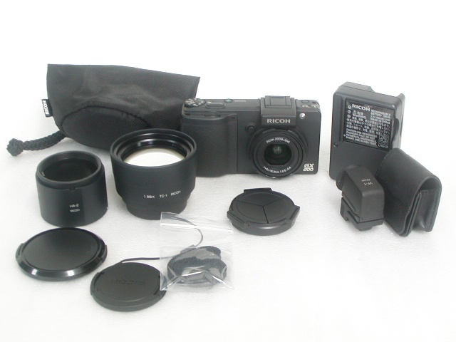 RICOH GX200 w/VF-1 ・TC-1