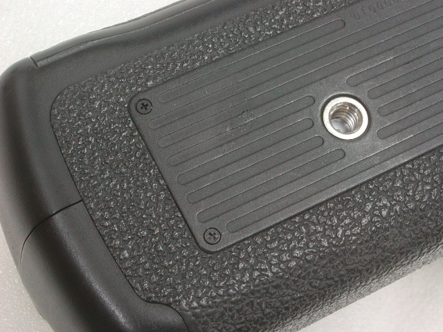 BATTERY GRIP  BG-E7  (for EOS 7D)