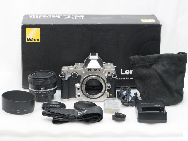 【美品】 Df (Silver) AF-S 50mm 1:1.8 G Special Edition キット