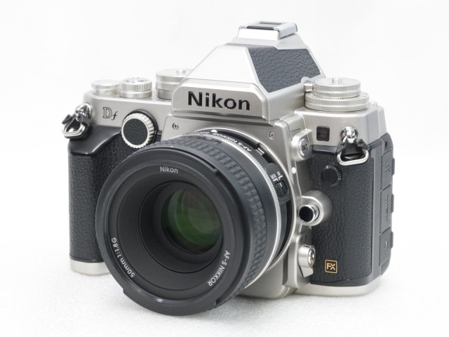 【美品】 Df (Silver) AF-S 50mm 1:1.8 G Special Edition キット