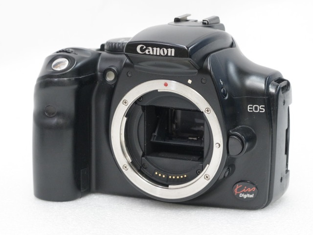 EOS Kiss Digital Body