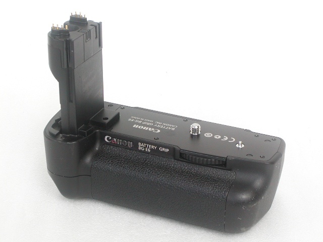 BATTERY GRIP  BG-E6 (for 5D Mark II)