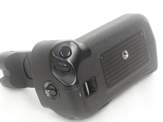 BATTERY GRIP  BG-E6 (for 5D Mark II)