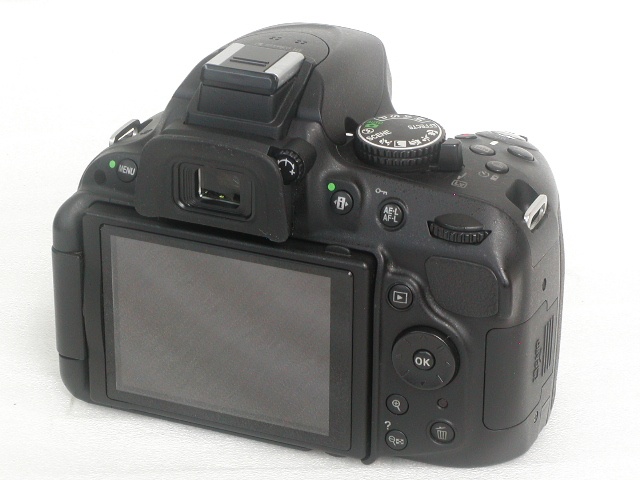 D5200  Body