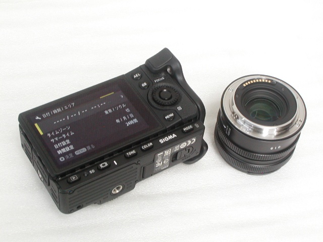 【美品】 Sigma fp 45mm F2.8 DG DN Contemporary Kit W / HG-11 (ハンドグリップ)