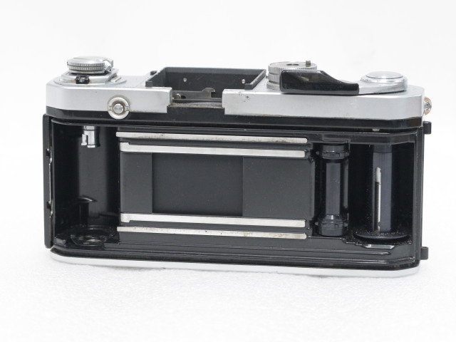 【ジャンク】 F2 Body Only