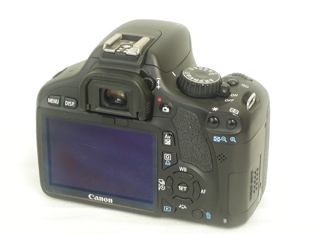 EOS Kiss X4  Body
