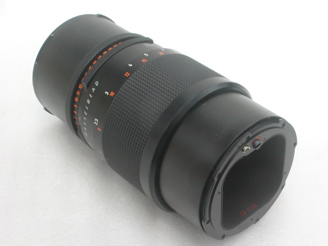 CF Sonnar 4 / 180 T*  w/ UV-SKY