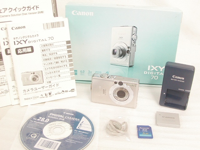 IXY DIGITAL 70  (3X ZOOM  5.8-17.4 / 1:2.8-4.9)