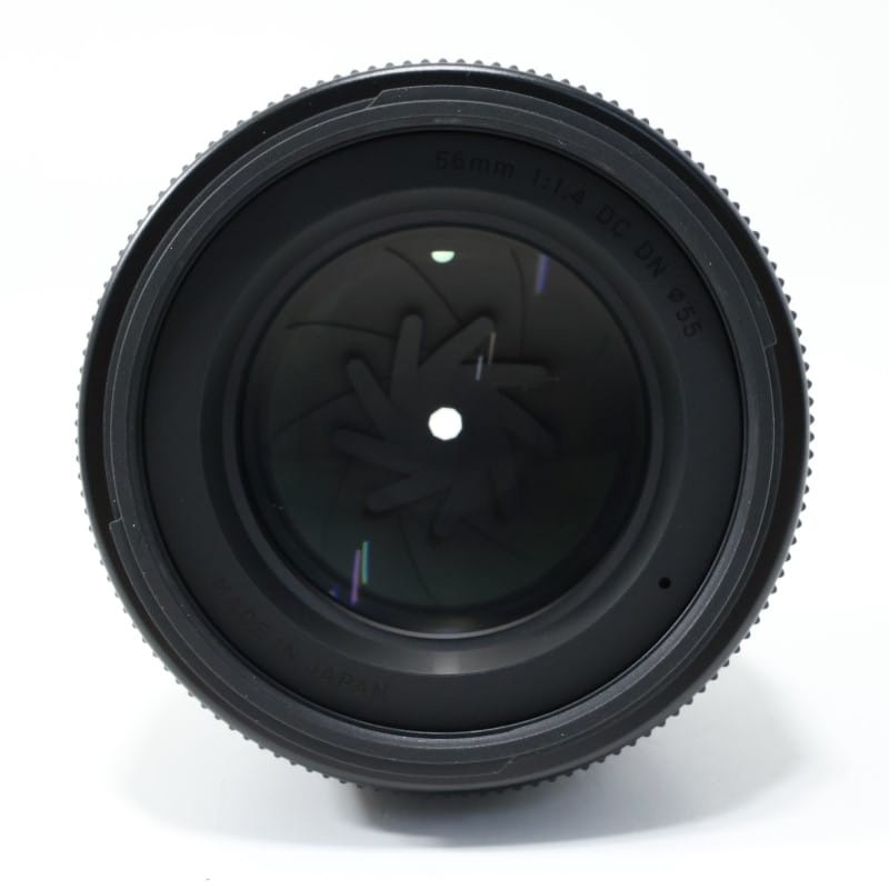56mm F1.4 DC DN Contemporary マイクロフォーサーズ