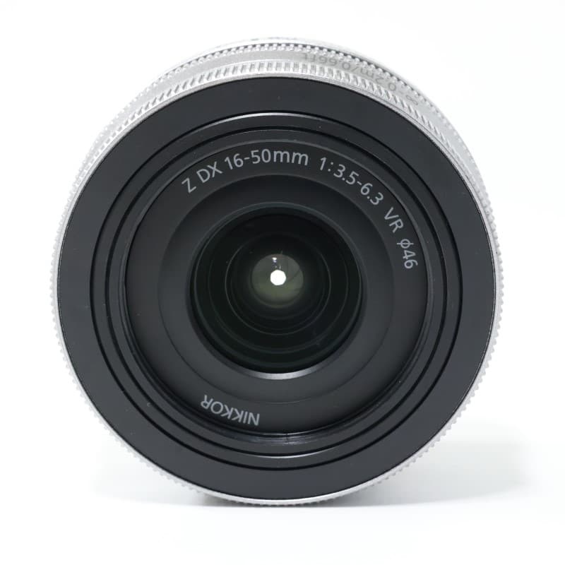 NIKKOR Z DX 16-50mm f/3.5-6.3 VR シルバー