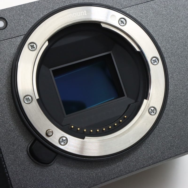 FX30 XLRハンドルユニット同梱モデル ILME-FX30