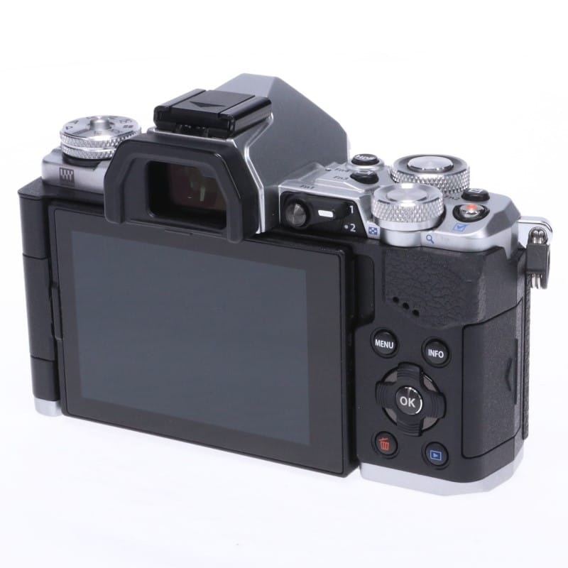 OM-D E-M5 Mark II ボディー シルバー