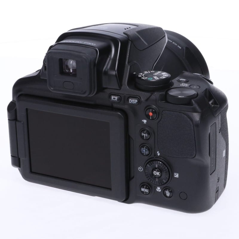 COOLPIX P900