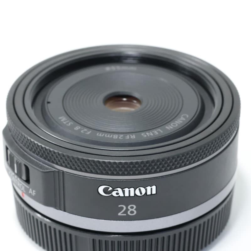 RF28mm F2.8 STM