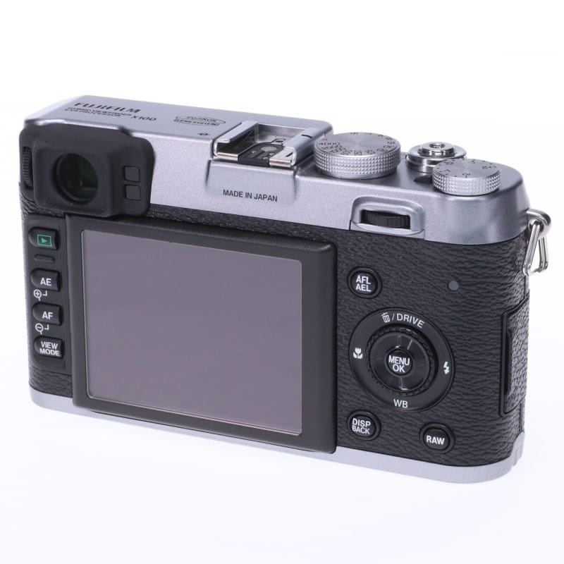 FinePix X100