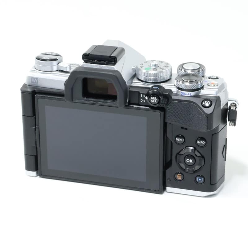 OM-D E-M5 Mark III ボディー シルバー