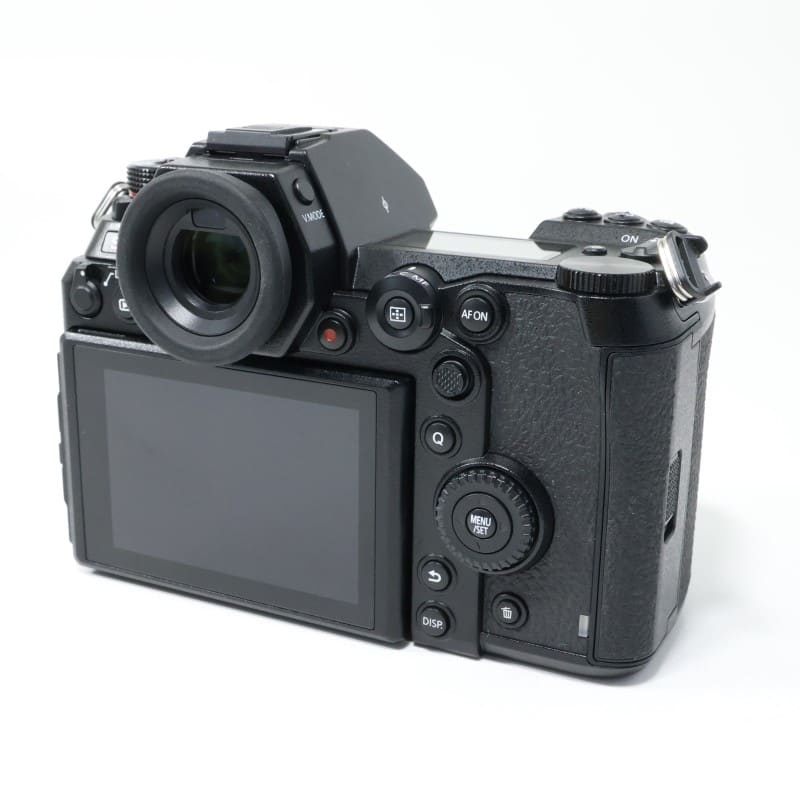 LUMIX S1R ボディ DC-S1R-K