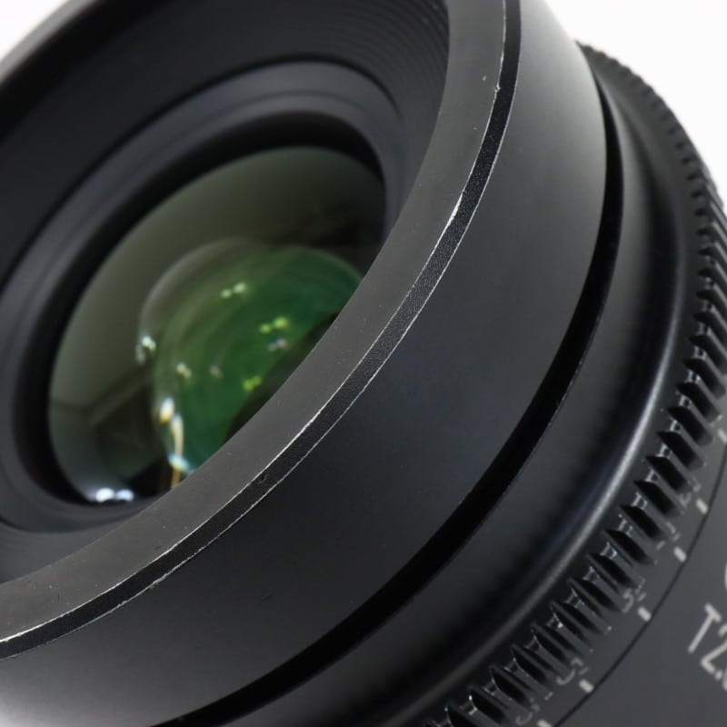 18-35mm T2/EF feet [High Speed Zoom Line 18-35mm T2 EFマウント フィート表示]
