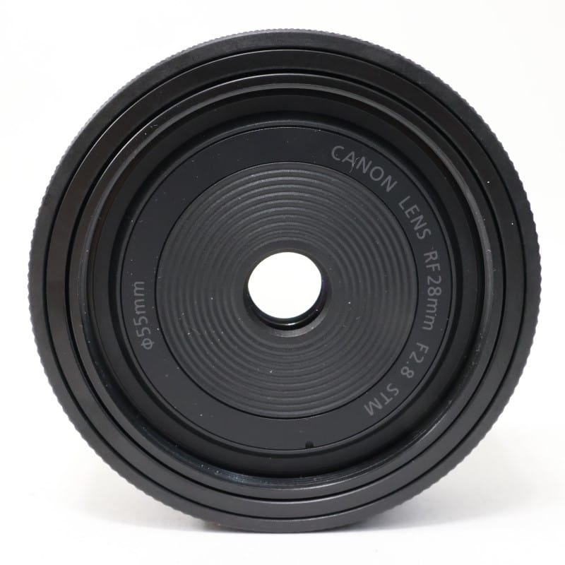 RF28mm F2.8 STM