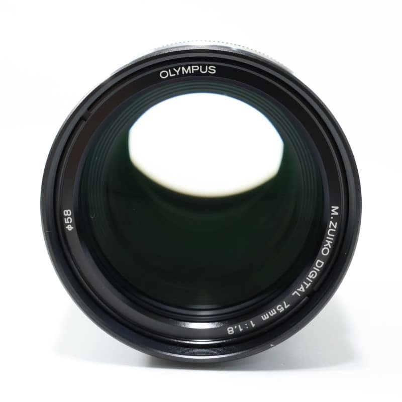 M.ZUIKO DIGITAL ED 75mm F1.8 ブラック