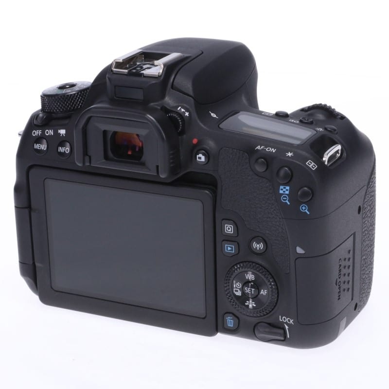 EOS 9000D ボディー
