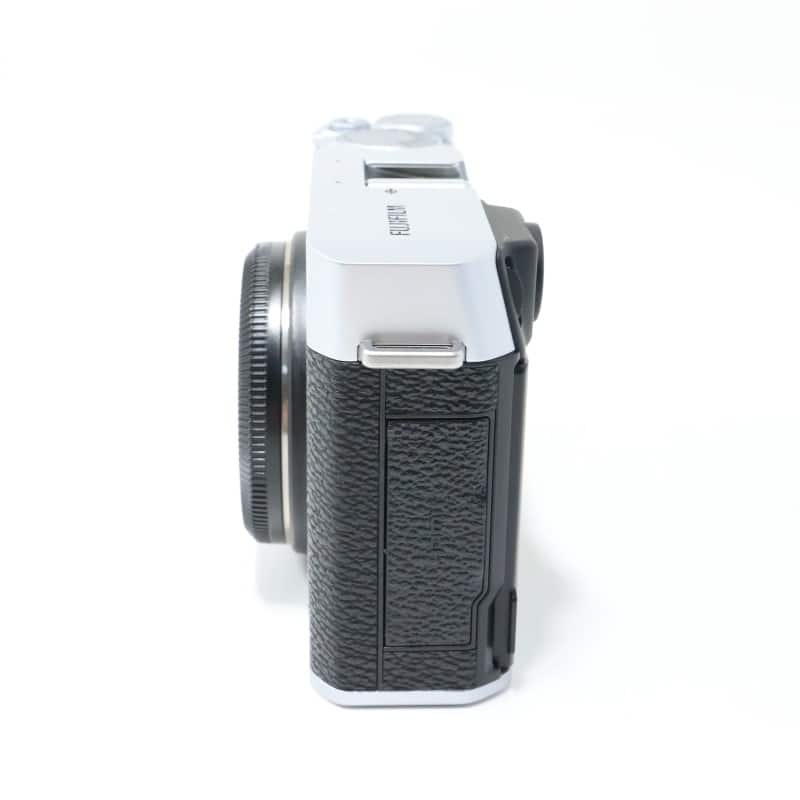 FUJIFILM X-E4 ボディ シルバー