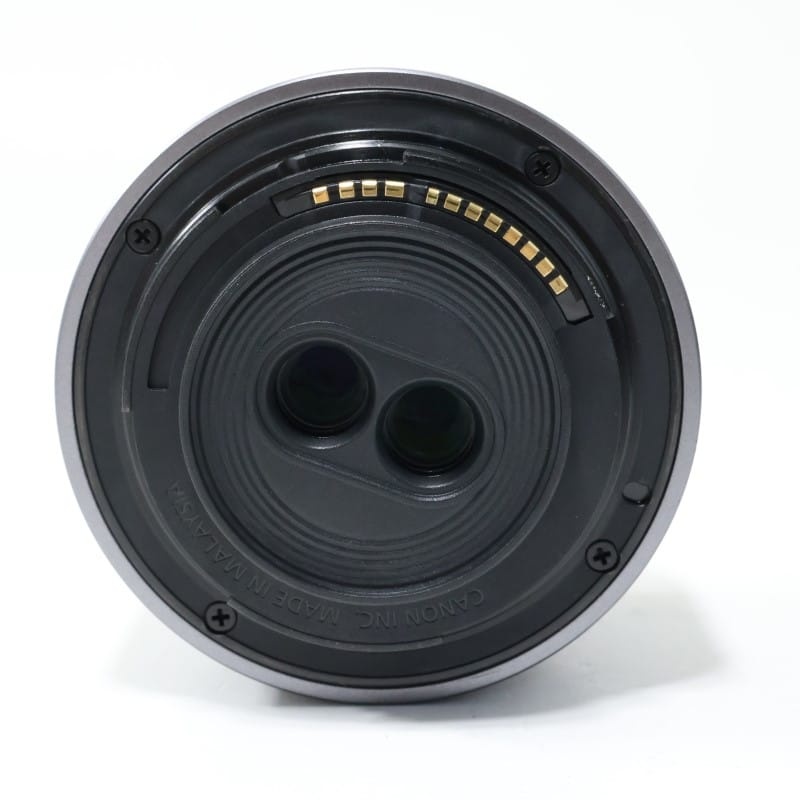 RF-S 7.8mm F4 STM DUAL