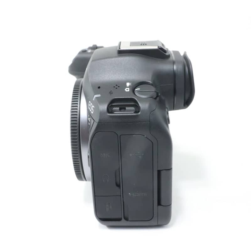 EOS R6 Mark III ボディー
