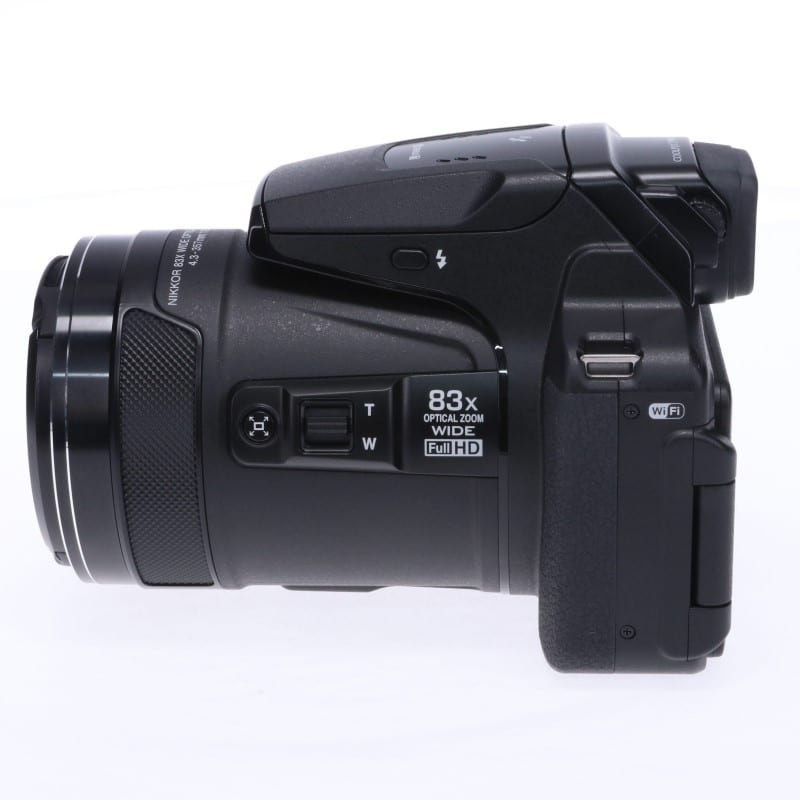 COOLPIX P900