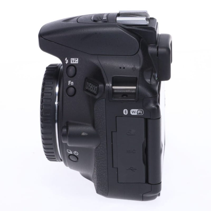 D5600 ボディ