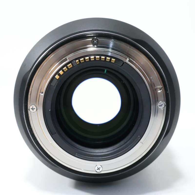 RF135mm F1.8 L IS USM