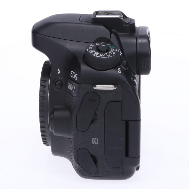 EOS 80D ボディー