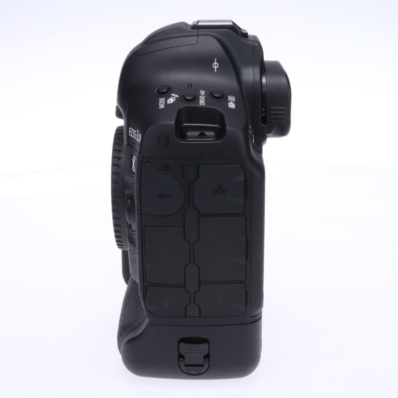 EOS-1D X Mark III ボディー