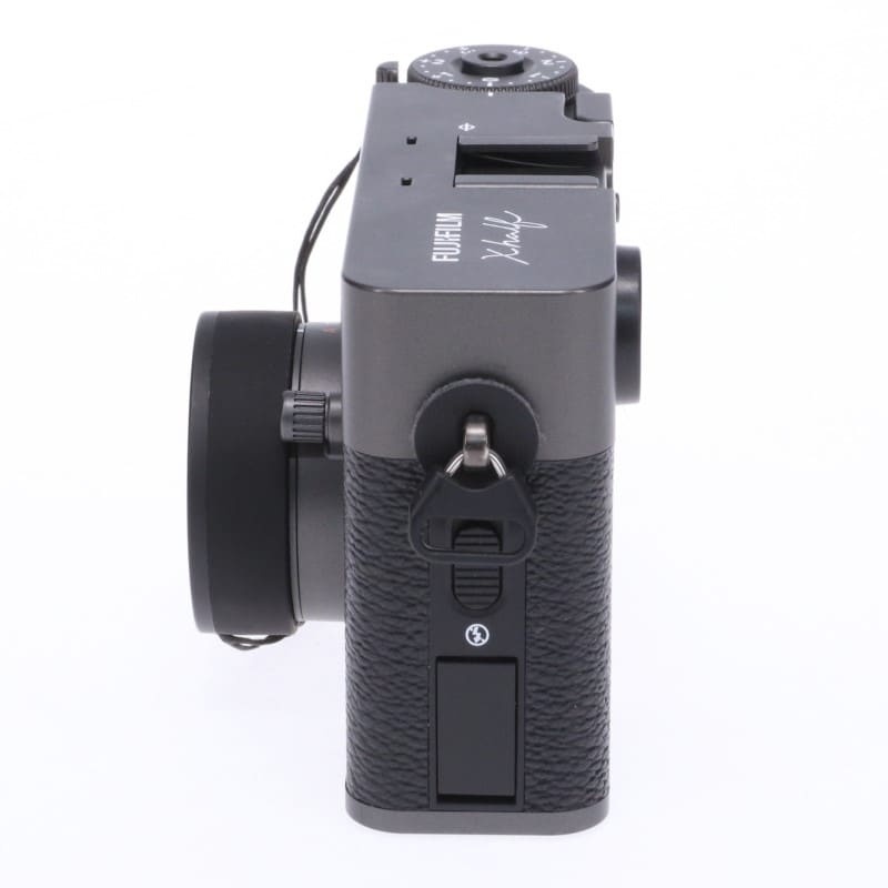 X half (FUJIFILM X-HF1) チャコールシルバー