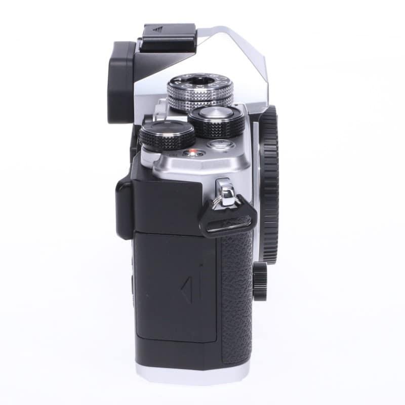 OM SYSTEM OM-3 ボディー シルバー