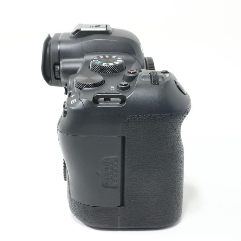 EOS R6 ボディー