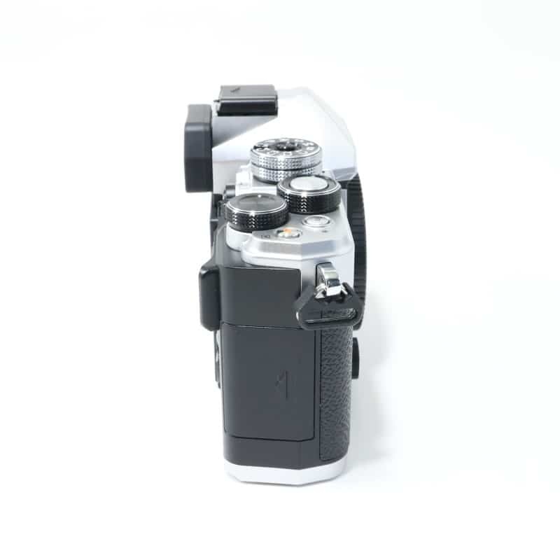 OM SYSTEM OM-3 ボディー シルバー