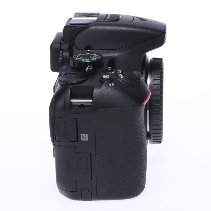 D5600 ボディ