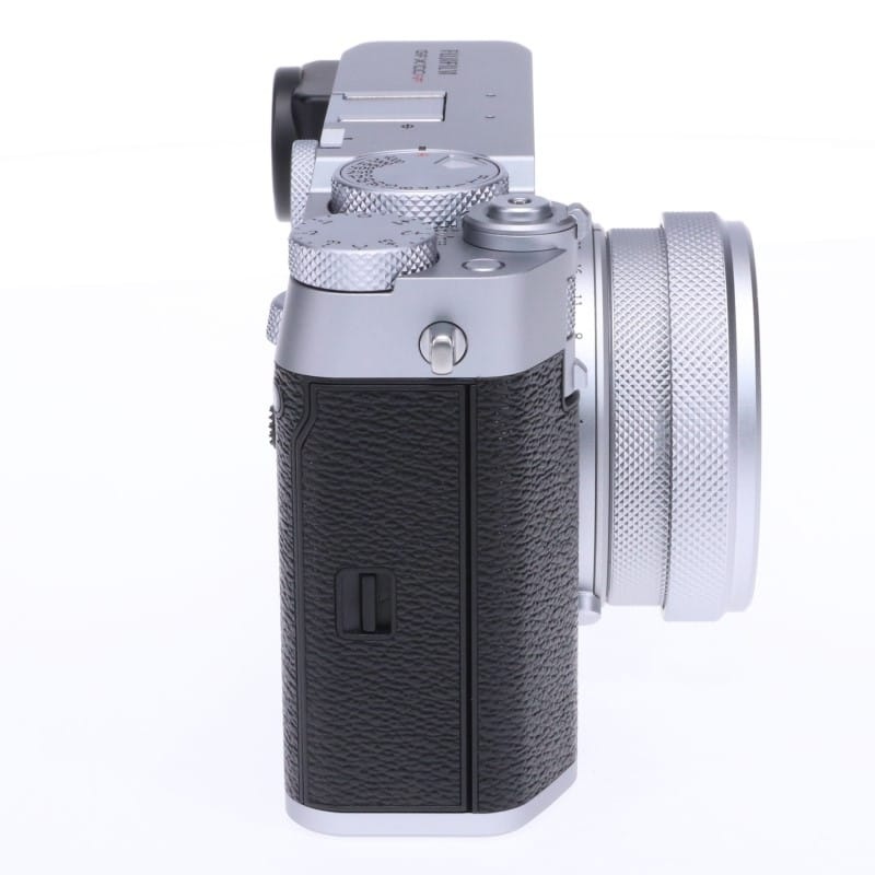 FUJIFILM GFX100RF シルバー