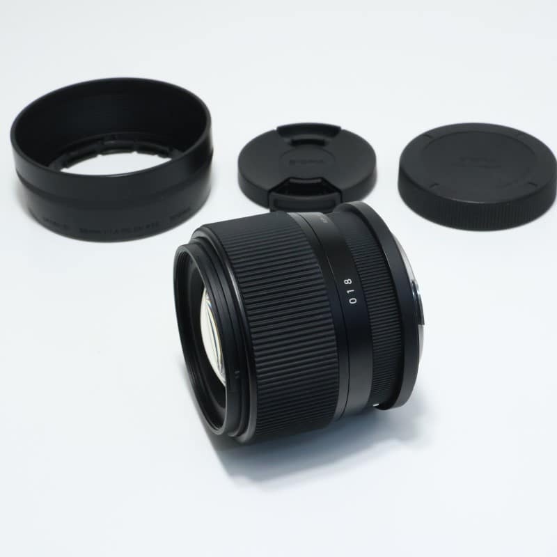 56mm F1.4 DC DN Contemporary L-mount