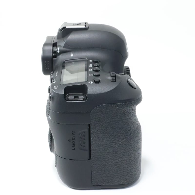EOS 6D Mark II ボディー