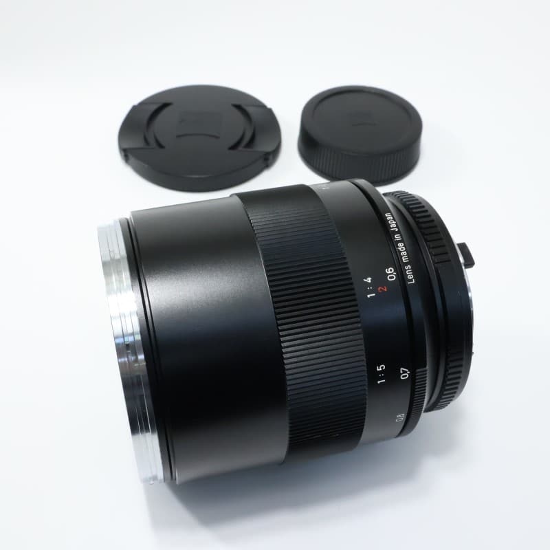 Makro Planar T* 2/100 ZF