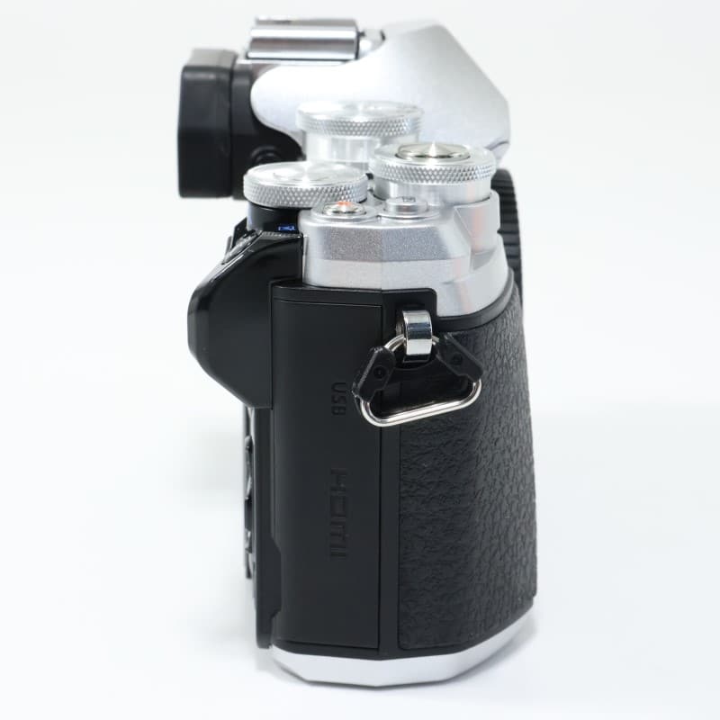 OM-D E-M10 Mark III ボディー シルバー